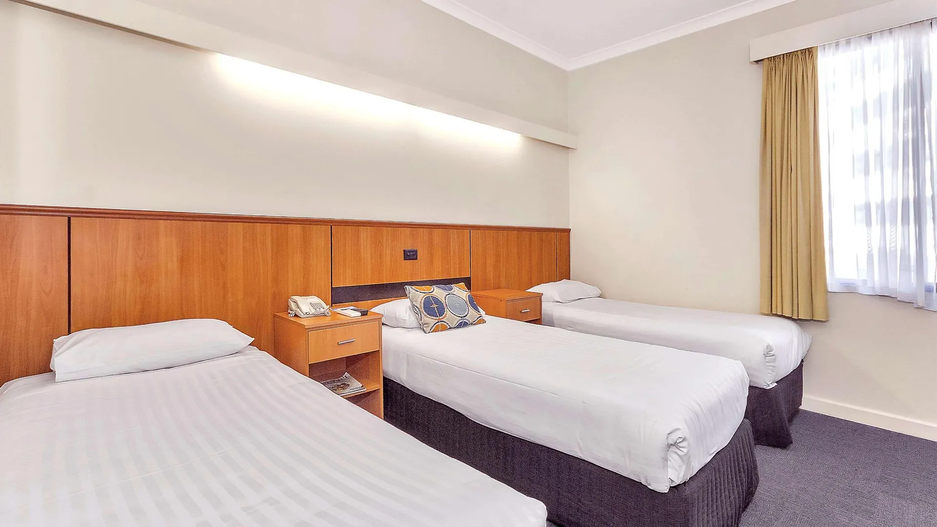 Metro Hotel Perth City