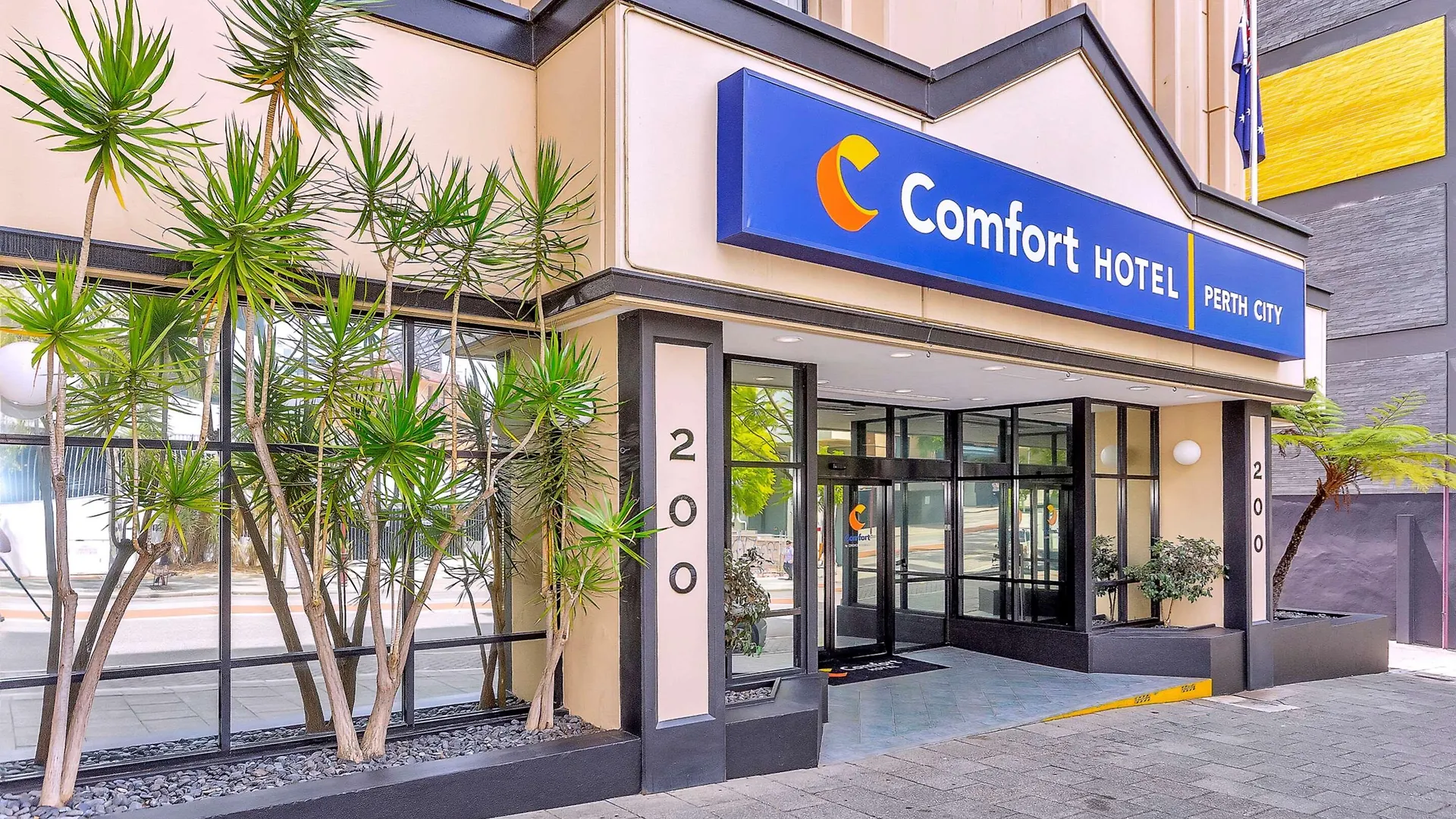 ***  Metro Hotel Perth City Australia