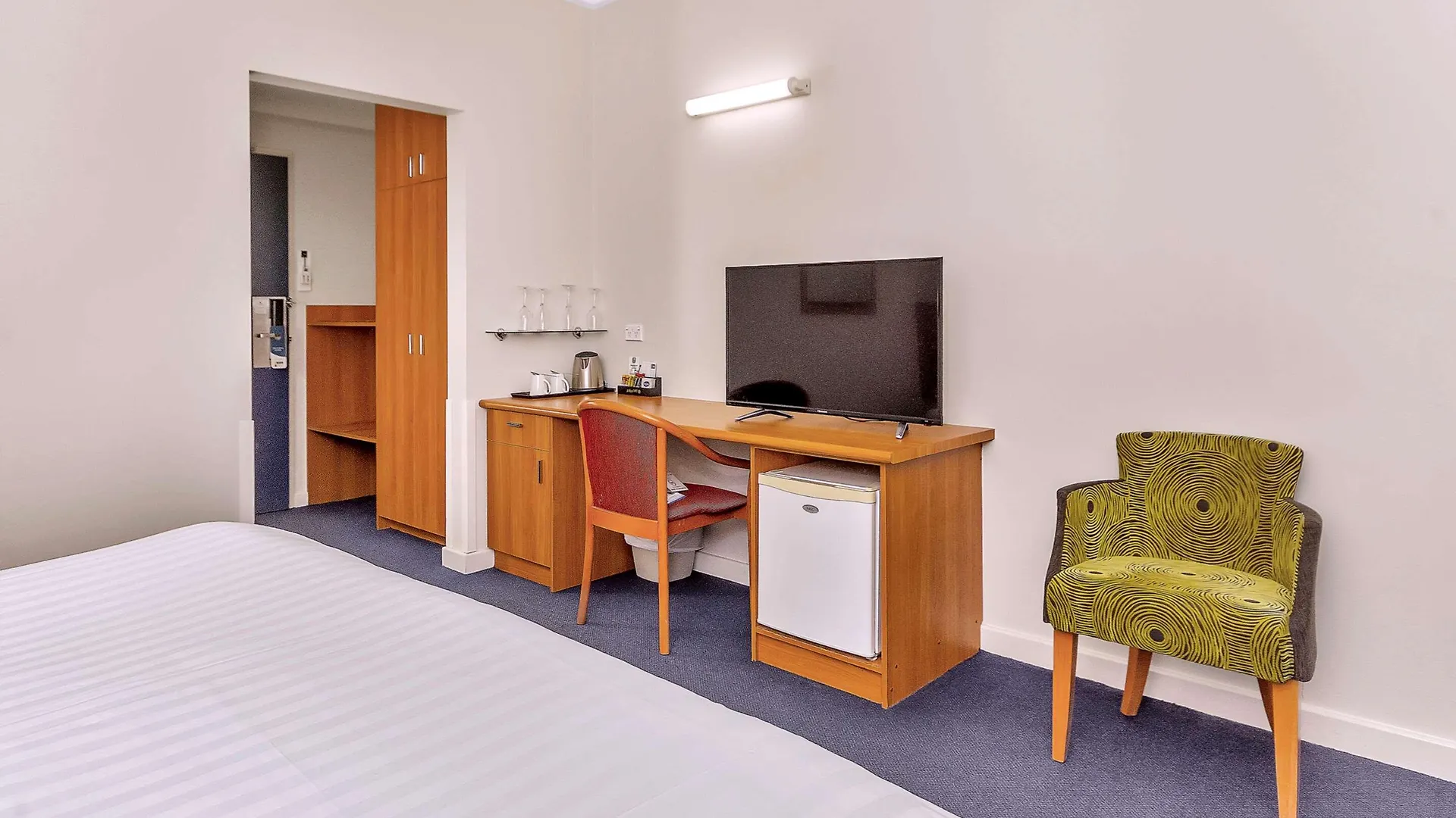 Metro Hotel Perth City