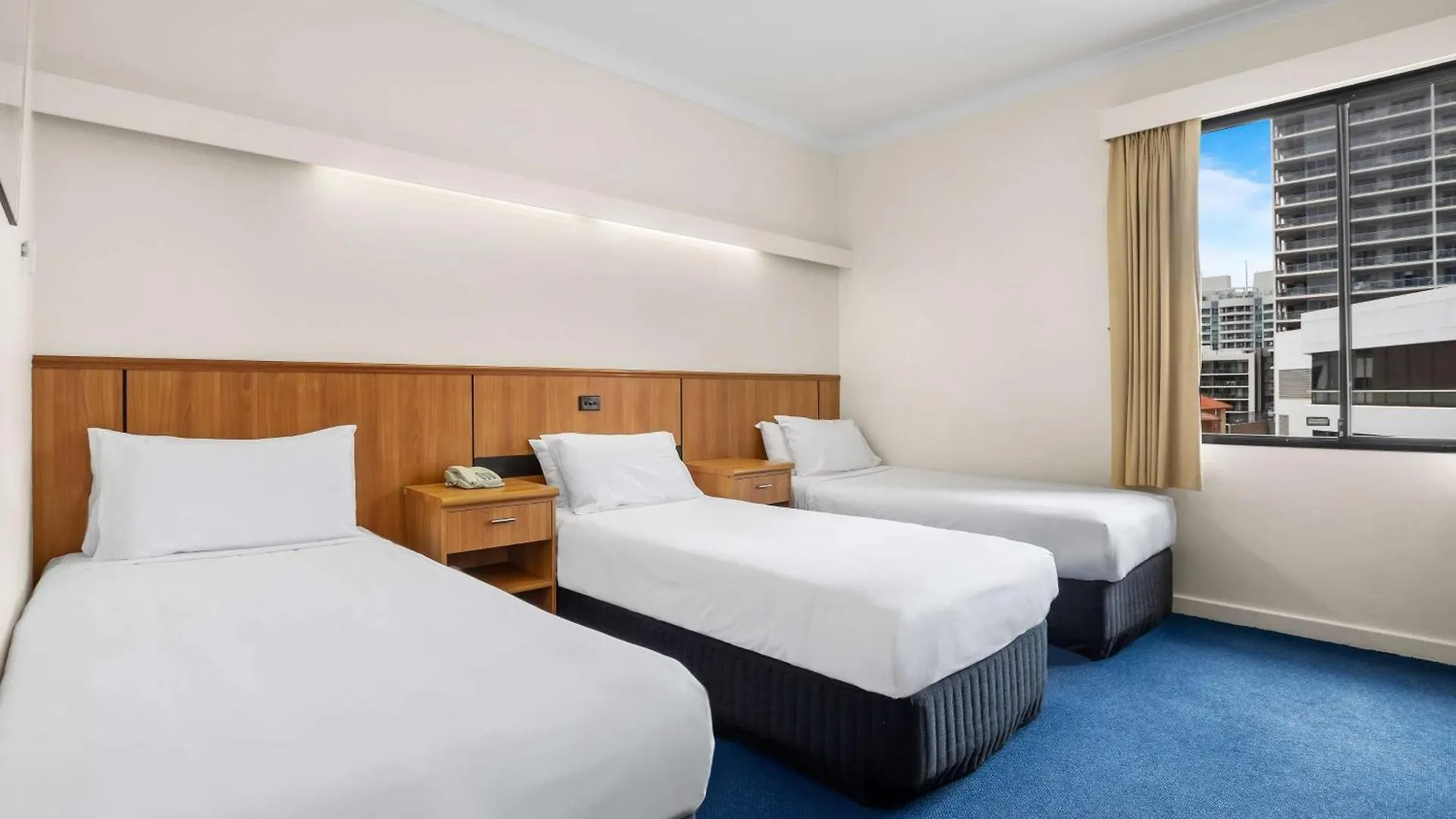Metro Hotel Perth City