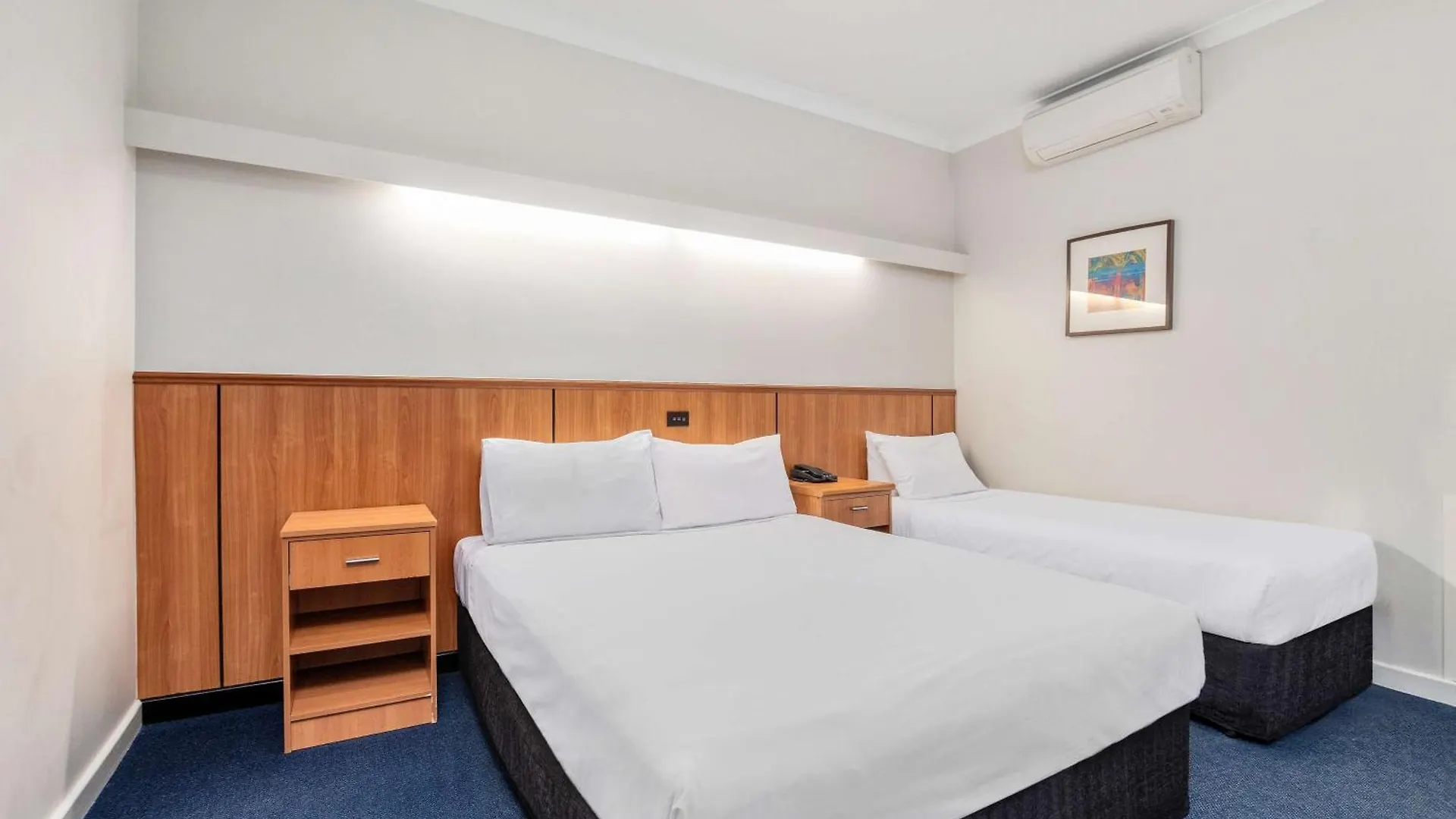 Metro Hotel Perth City